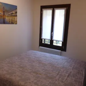 Casa Moderna A Due Passi Da Rialto , Venice Italy